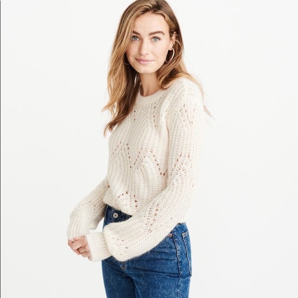 Abercrombie & Fitch Puff Sleeve Sweater